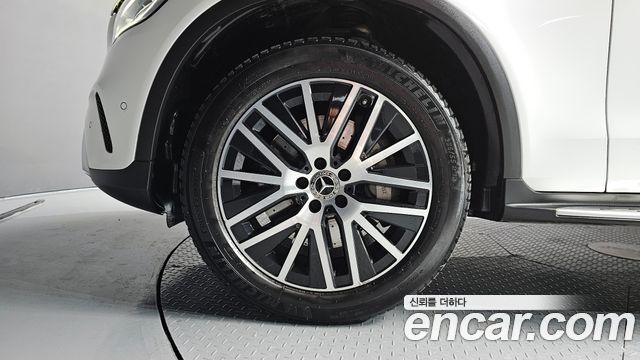 Mercedes-Benz GLC-Class 2021 — photo 5