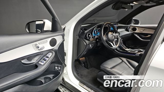 Mercedes-Benz GLC-Class 2021 — photo 11