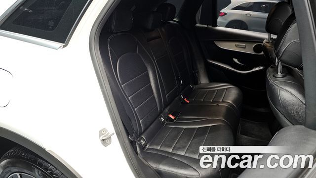 Mercedes-Benz GLC-Class 2021 — photo 12