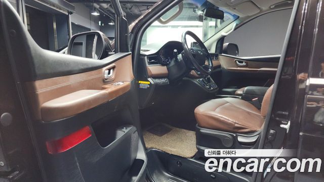 Hyundai Starex 2019 — photo 10