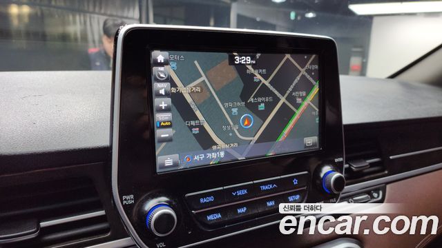 Hyundai Starex 2019 — photo 14