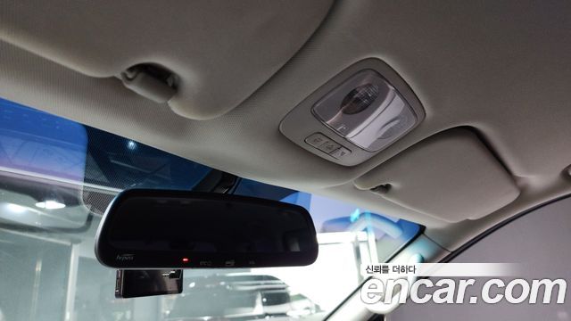 Hyundai Starex 2019 — photo 17