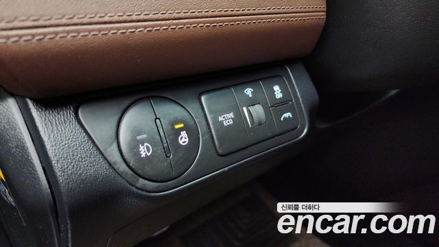 Hyundai Starex 2019 — photo 18