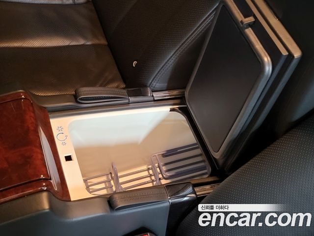 Maybach 57 2005 — photo 17