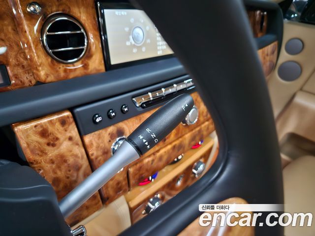 Rolls-Royce Phantom 2014 — photo 9