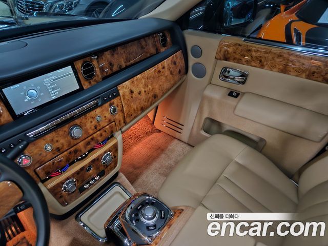 Rolls-Royce Phantom 2014 — photo 13