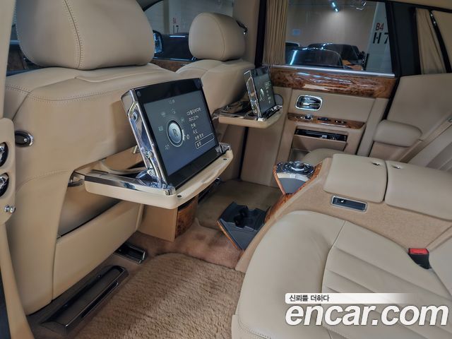 Rolls-Royce Phantom 2014 — photo 17