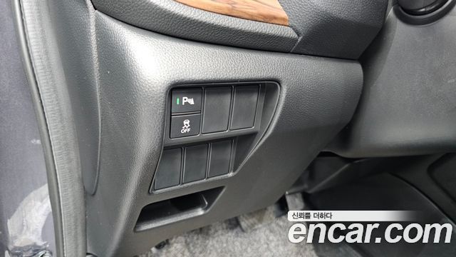 Honda CR-V 2017 — photo 17