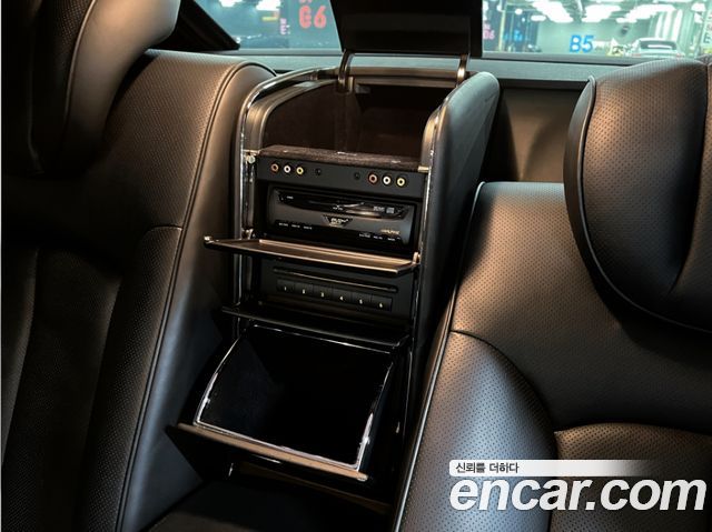Maybach 62s 2007 — photo 18