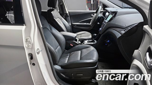 Hyundai Santafe 2017 — photo 10