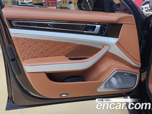 Porsche Panamera 2018 — photo 8