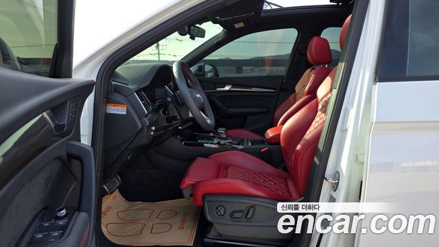 Audi SQ5 2022 — photo 11