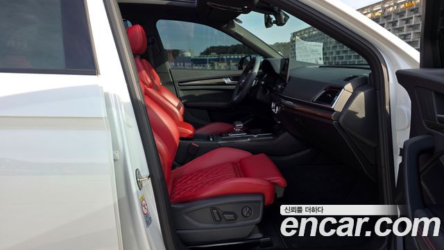 Audi SQ5 2022 — photo 17