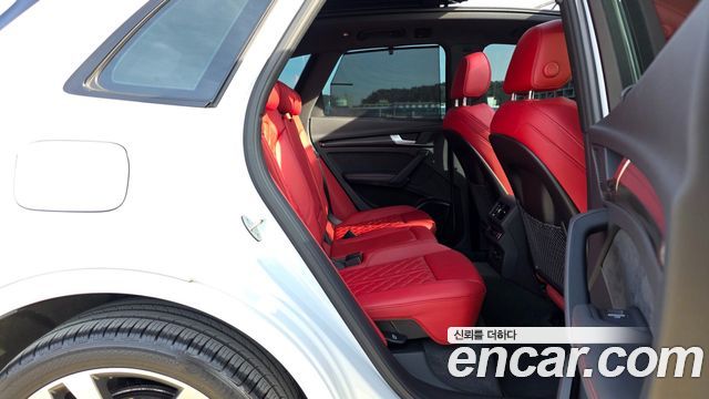 Audi SQ5 2022 — photo 18