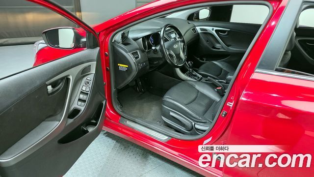 Hyundai AVANTE 2014 — photo 10