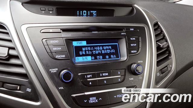 Hyundai AVANTE 2014 — photo 18