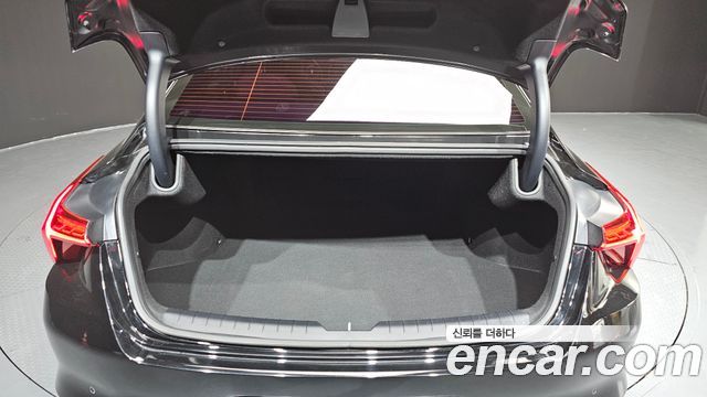 Kia K8 2022 — photo 20