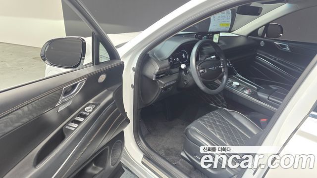 Genesis GV80 2023 — photo 10