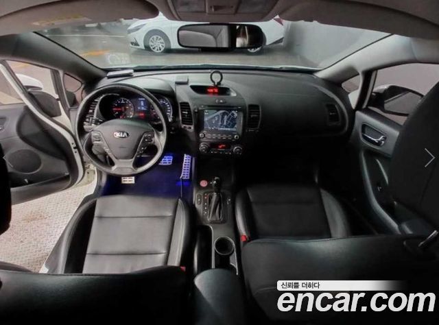 Kia K3 2013 — photo 6