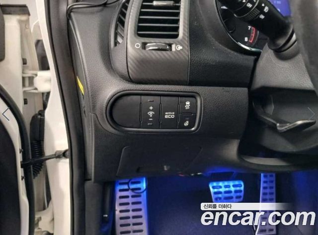 Kia K3 2013 — photo 19