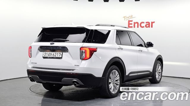 Ford Explorer 2020 — photo 2