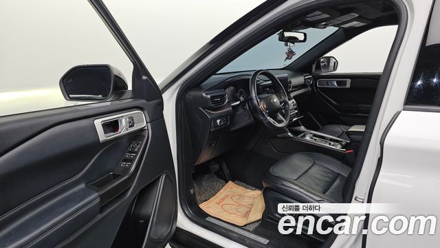Ford Explorer 2020 — photo 10