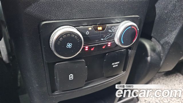 Ford Explorer 2020 — photo 19