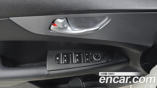 Kia K3 2022 — photo 18
