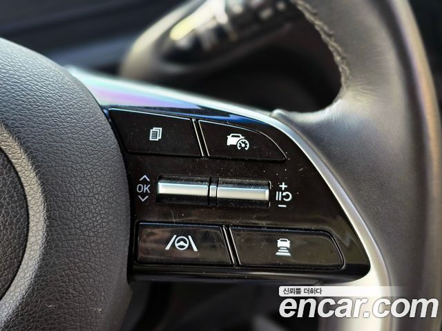 Hyundai Staria 2023 — photo 8