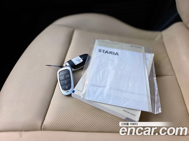Hyundai Staria 2023 — photo 17