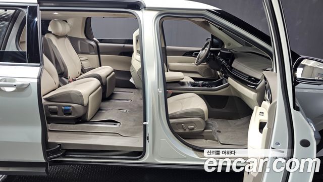 Kia Canival 2024 — photo 11