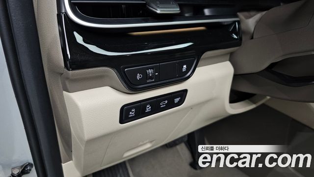 Kia Canival 2024 — photo 16