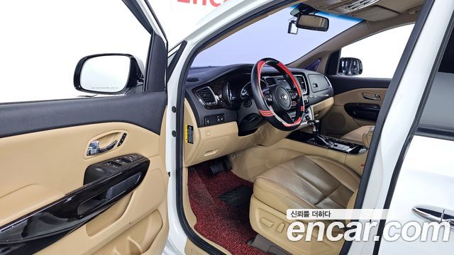 Kia Canival 2019 — photo 12