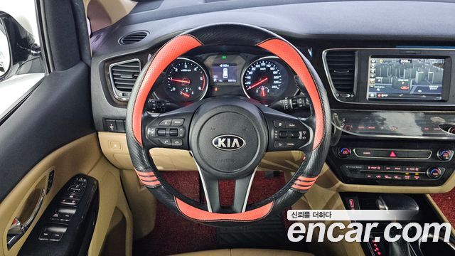 Kia Canival 2019 — photo 13