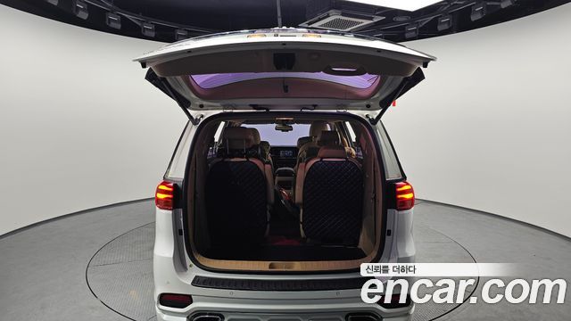 Kia Canival 2019 — photo 20