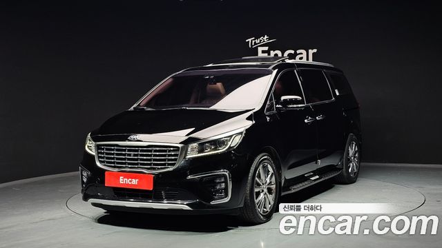 Kia Canival 2019 — photo 1