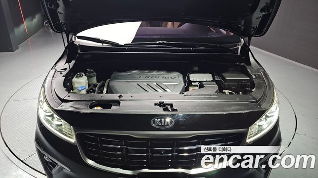 Kia Canival 2019 — photo 6