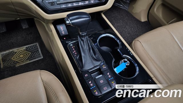Kia Canival 2019 — photo 9
