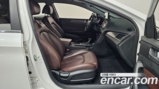 Hyundai Sonata 2017 — photo 11