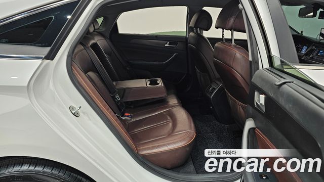 Hyundai Sonata 2017 — photo 12