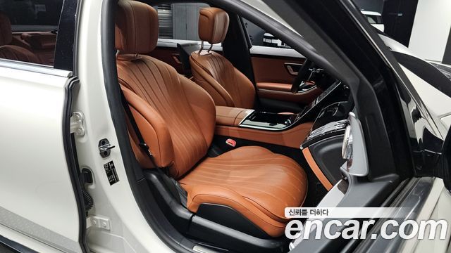 Mercedes-Benz S-Class 2022 — photo 10