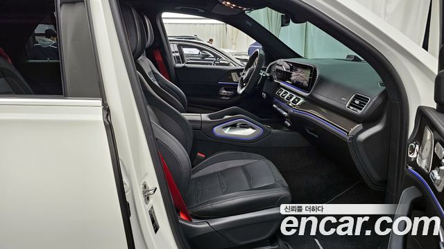 Mercedes-Benz GLE-Class 2025 — photo 11