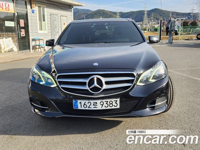 Mercedes-Benz E-Class 2014 — photo 1