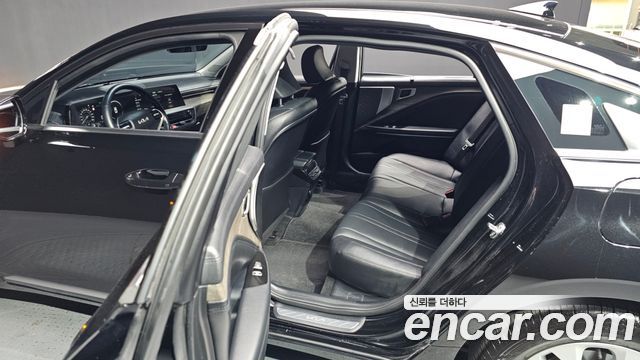 Kia K8 2022 — photo 13