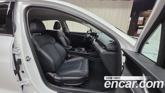 Kia K5 2024 — photo 10