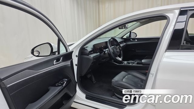Kia K5 2024 — photo 11