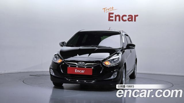 Hyundai Accent 2014 — photo 3