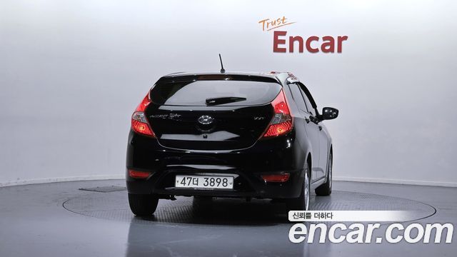 Hyundai Accent 2014 — photo 4
