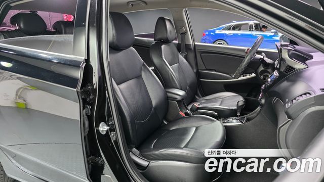 Hyundai Accent 2014 — photo 10
