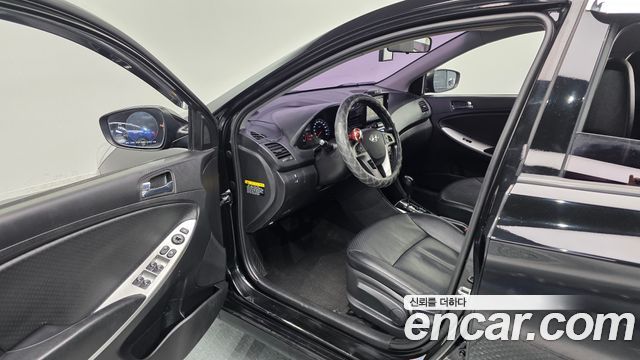 Hyundai Accent 2014 — photo 11